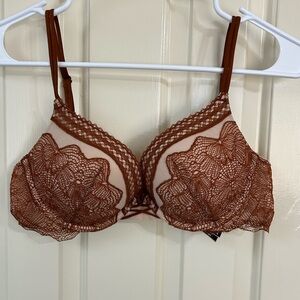Victoria’s Secret Very Sexy Push Up Bra In Brown & Cream NWT Size 36B